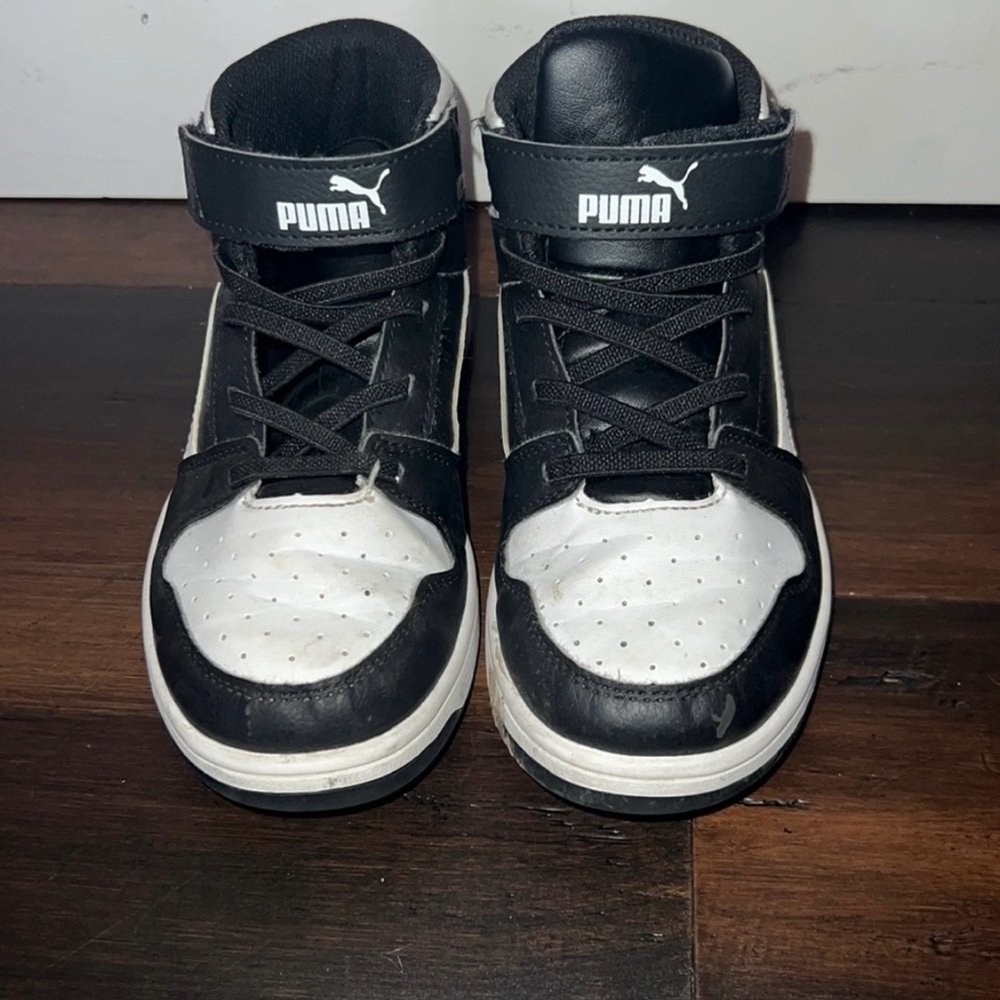 Kids Puma Kids Sneakers in Black and White size 2